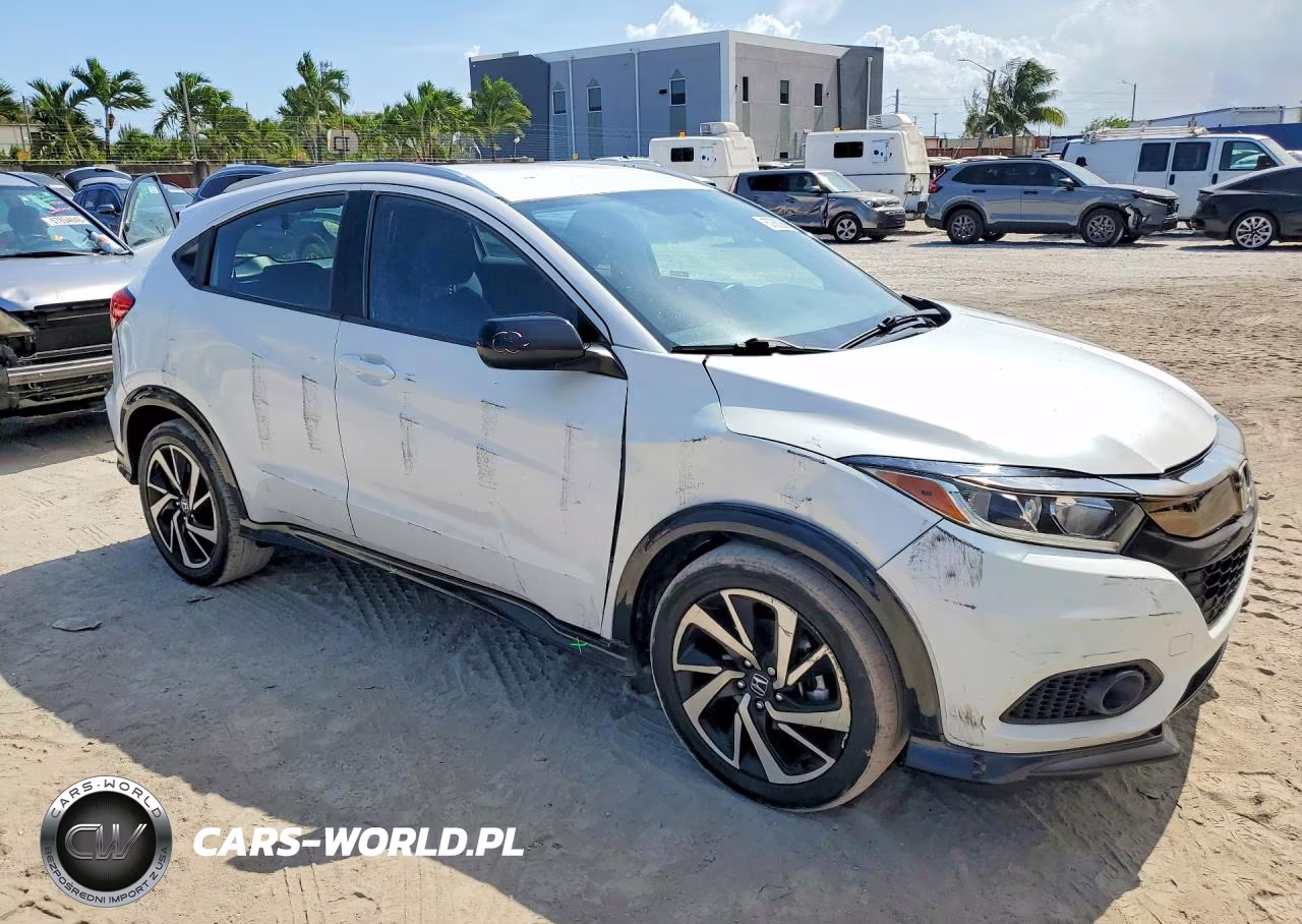 2019 Honda Hr-V Sport VIN:3CZRU6H10KM702597 - 4