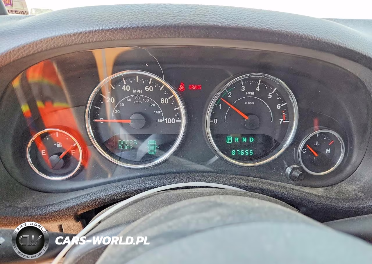 2013 Jeep Wrangler Unlimited Rubicon VIN:1C4BJWFG5DL514850 - 9