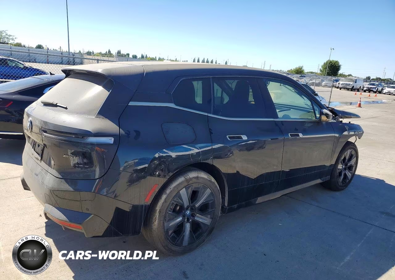 2024 BMW Ix xDrive50 VIN:WB523CF0XRCP60355 - 3