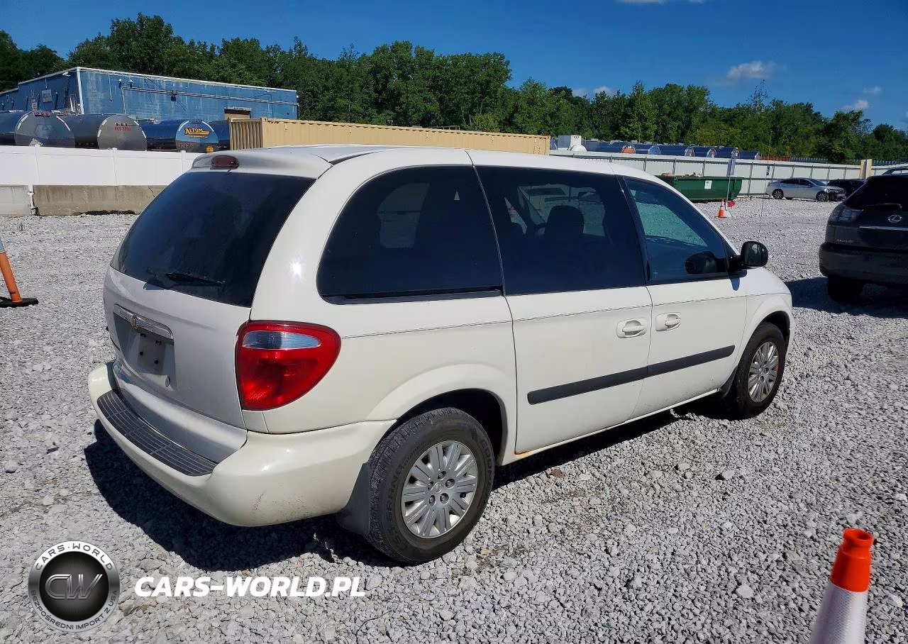 2006 Chrysler Town & Country VIN:1A4GP45RX6B661115 - 3