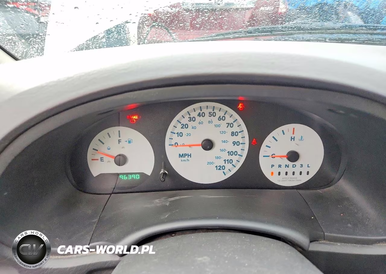 2006 Chrysler Town & Country VIN:1A4GP45RX6B661115 - 9