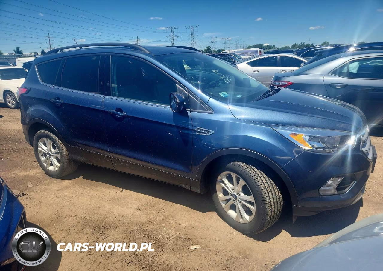 2018 Ford Escape Se VIN:1FMCU0GD4JUA80693 - 4