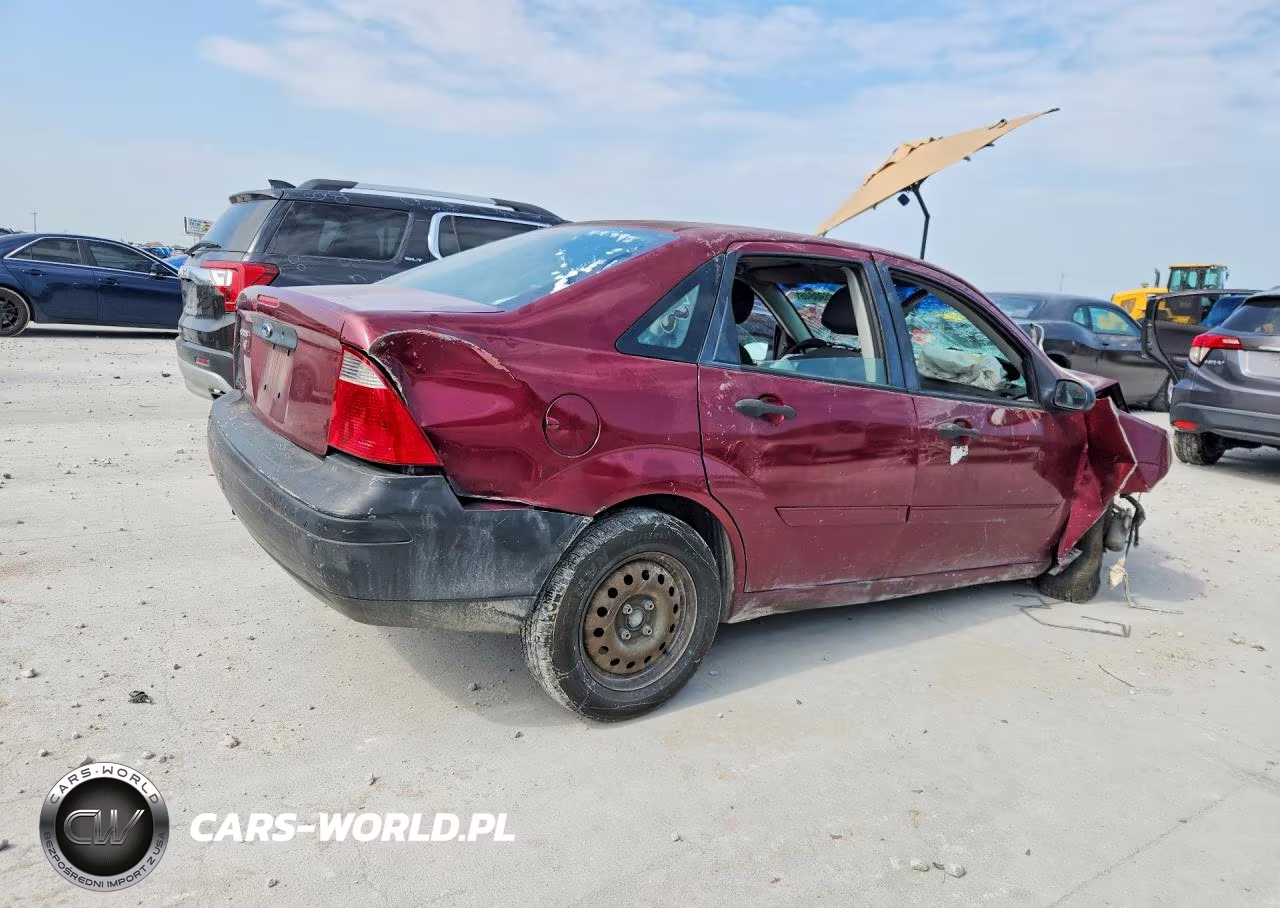2007 Ford Focus Zx4 VIN:1FAFP34N37W117212 - 3