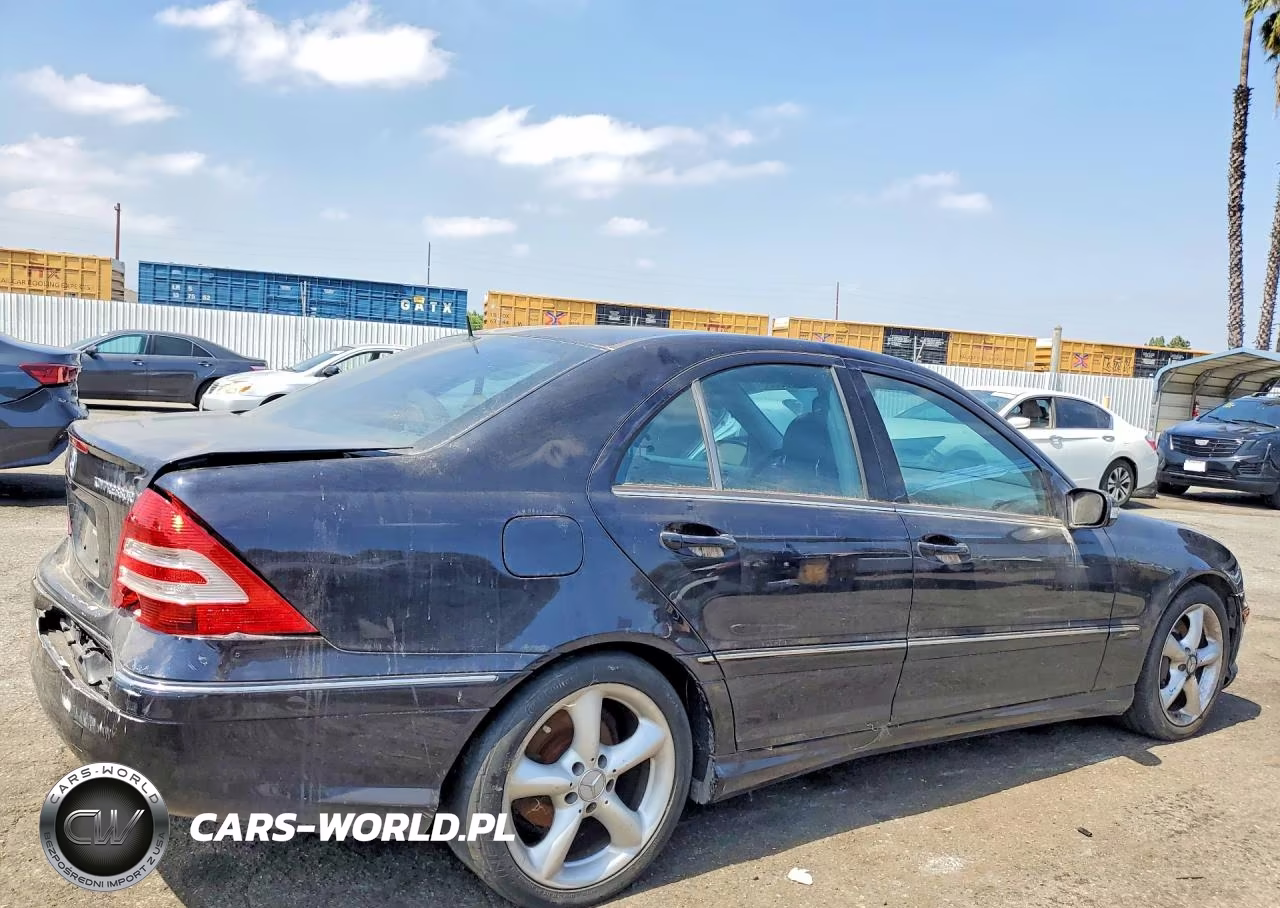 2005 Mercedes-Benz C 230K Sport Sedan VIN:WDBRF40J85F681467 - 3