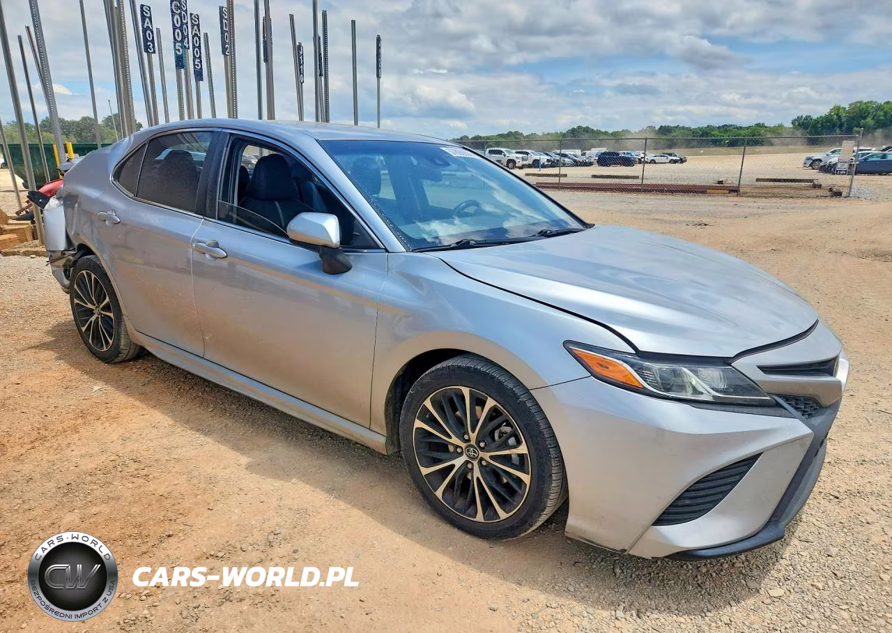 2018 Toyota Camry Se VIN:4T1B11HK1JU118632 - 4