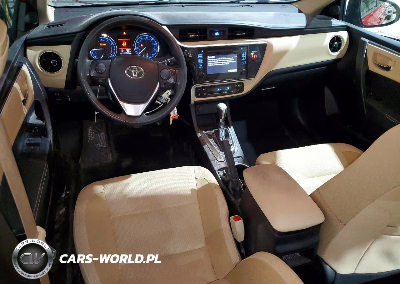 2018 Toyota Corolla Le VIN:2T1BURHE5JC085619 - 8