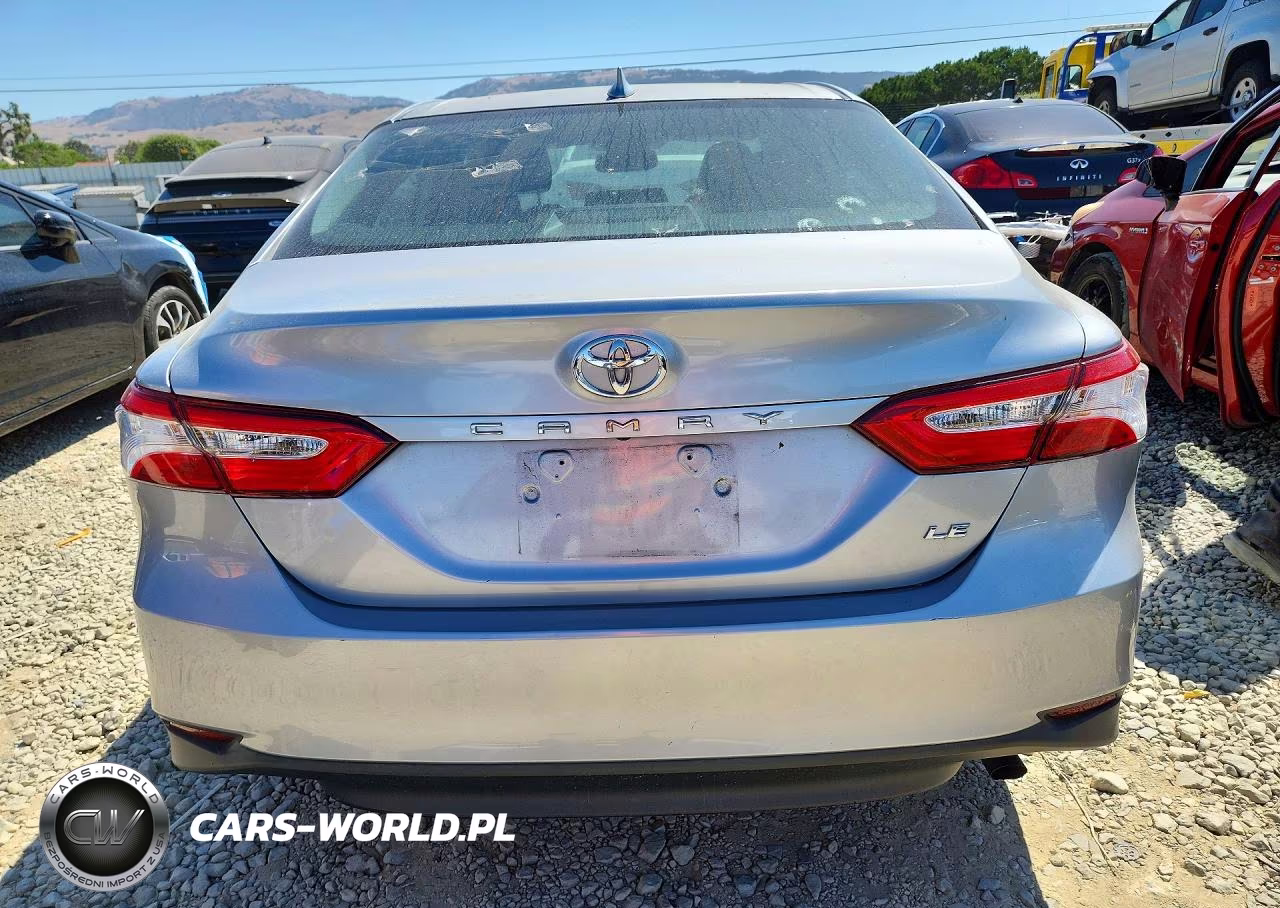 2019 Toyota Camry Le VIN:4T1B11HK1KU195986 - 6