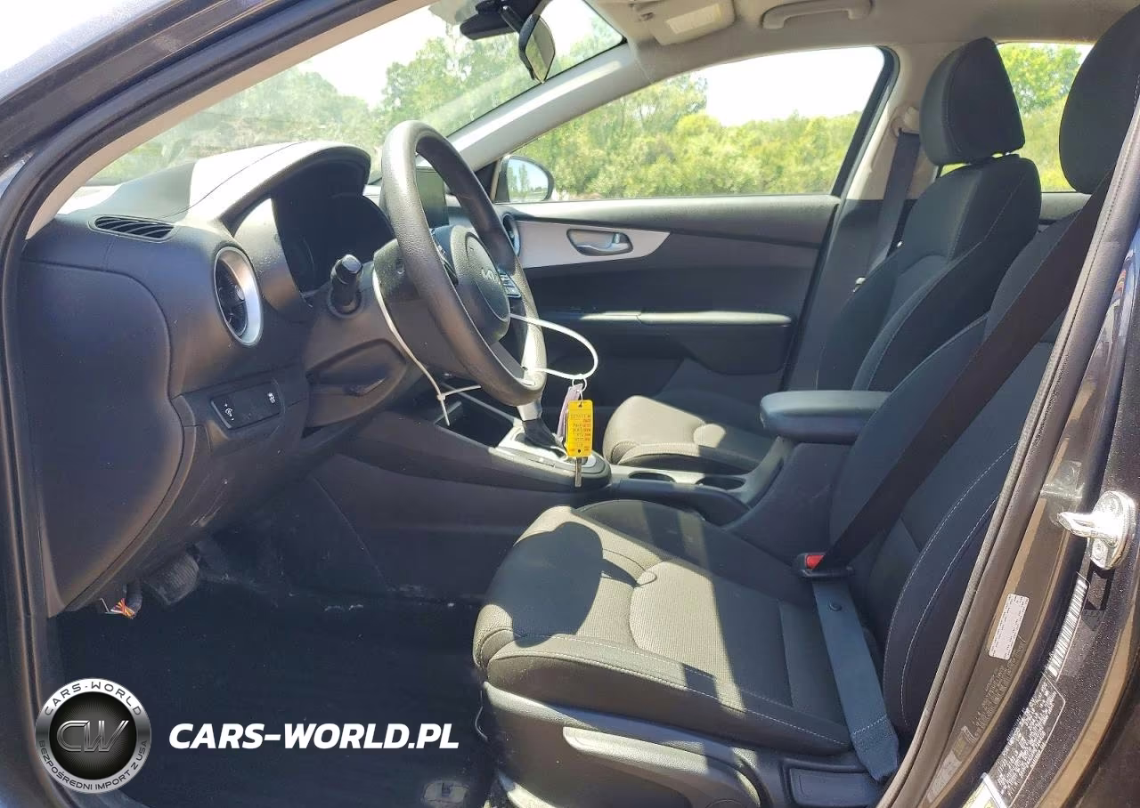 2024 Kia Forte Lxs VIN:3KPF24ADXRE724408 - 7