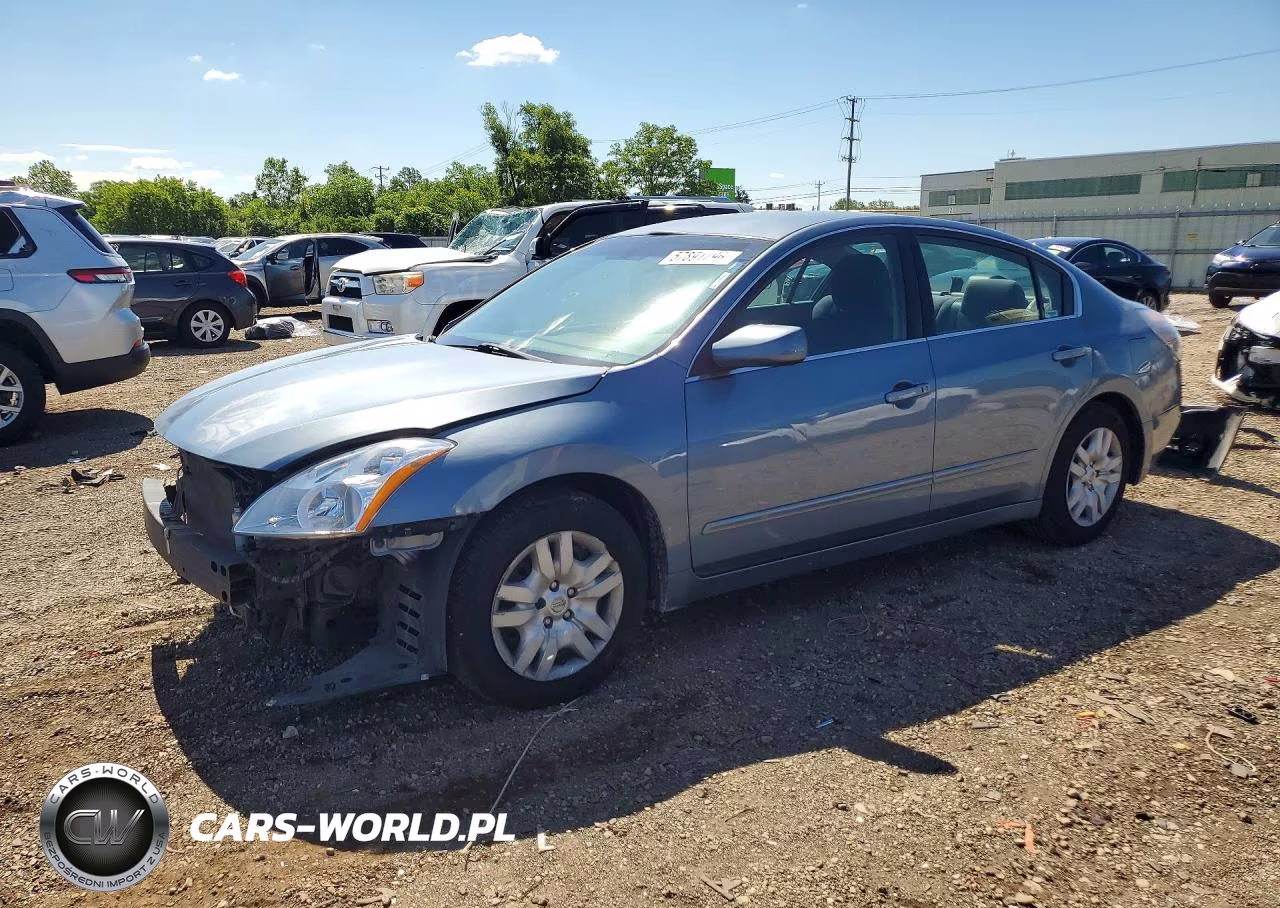 2010 Nissan Altima Base-S – zdjęcie 1 z 13