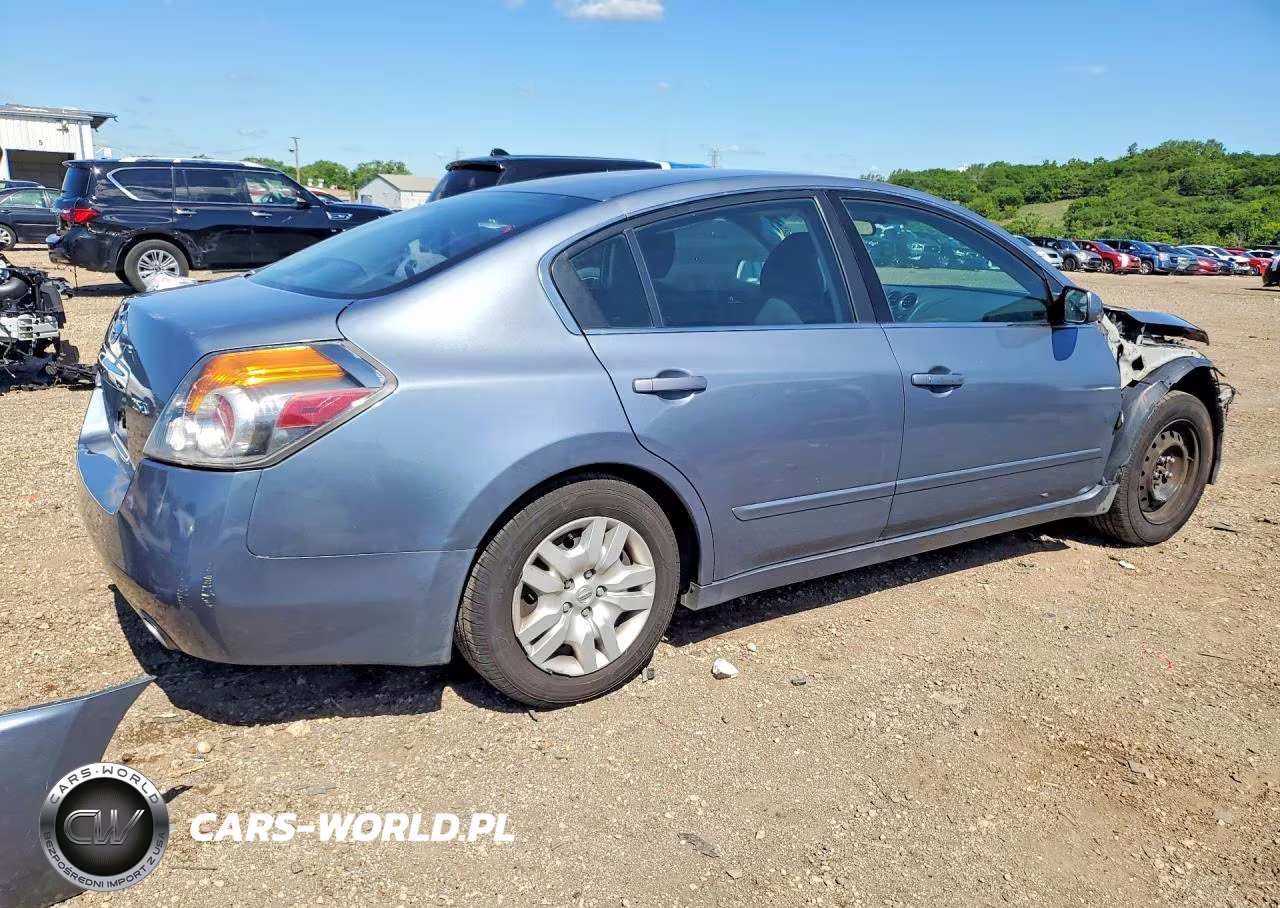 2010 Nissan Altima Base-S VIN:1N4AL2AP3AN453431 - 3