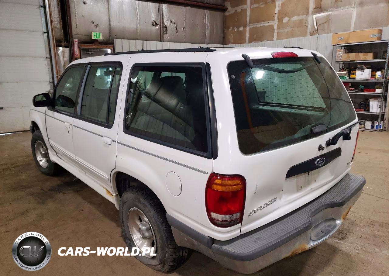1998 Ford Explorer VIN:1FMZU34X6WUA55571 - 2
