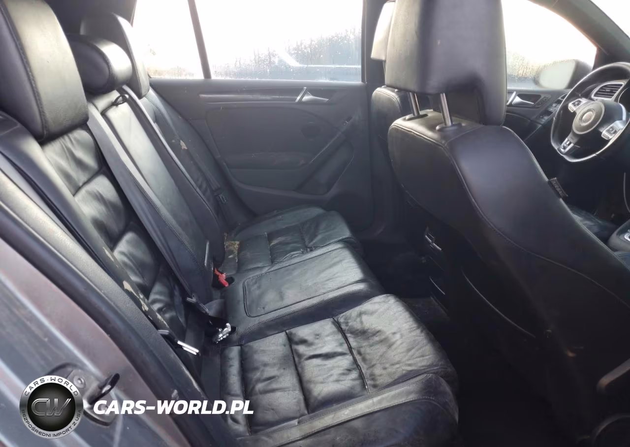 2010 Volkswagen Gti VIN:WVWHD7AJ3AW208671 - 10