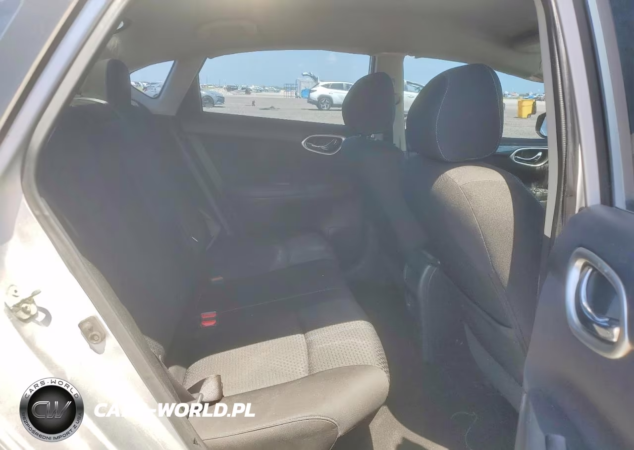 2017 Nissan Sentra Sr VIN:3N1AB7AP2HY408720 - 10