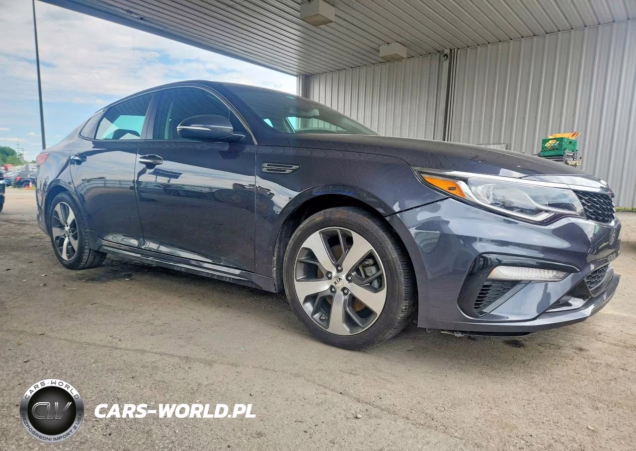 2019 Kia Optima S VIN:5XXGT4L38KG317335 - 4