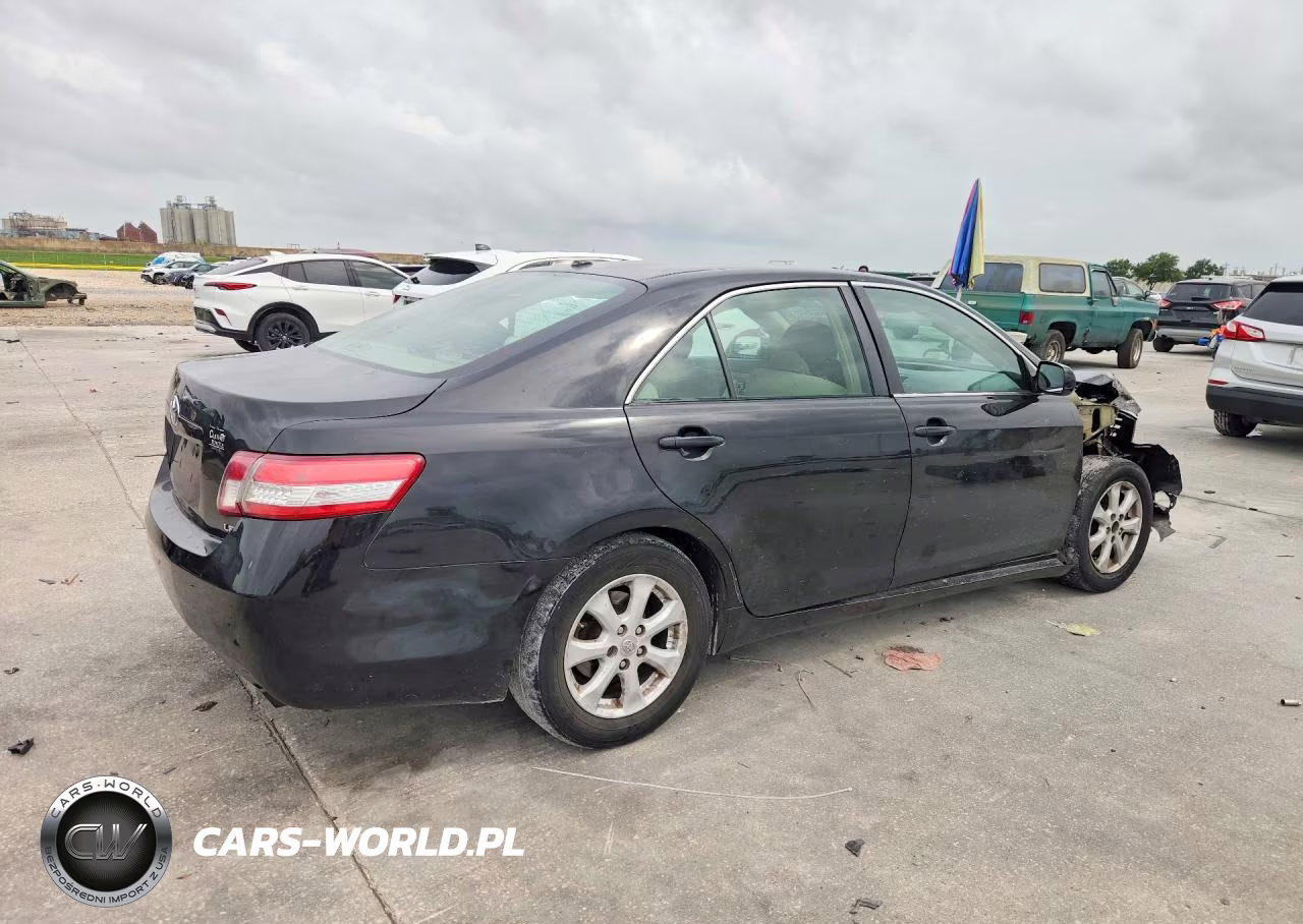 2011 Toyota Camry Le VIN:4T1BF3EK2BU211761 - 3