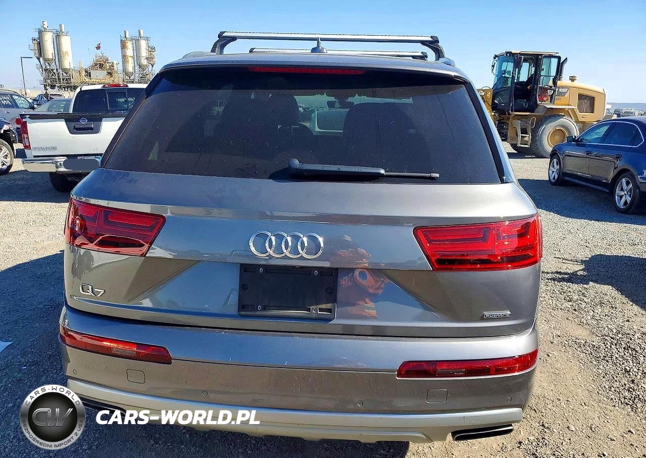 2018 Audi Q7 Premium Plus VIN:WA1LHAF79JD024950 - 6