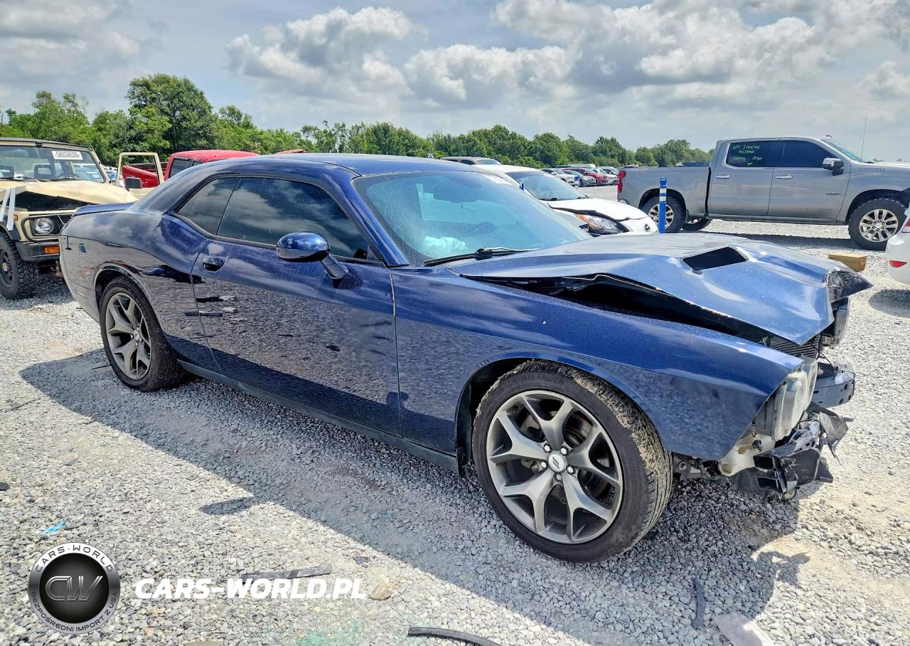 2017 Dodge Challenger Sxt VIN:2C3CDZAG1HH573342 - 4