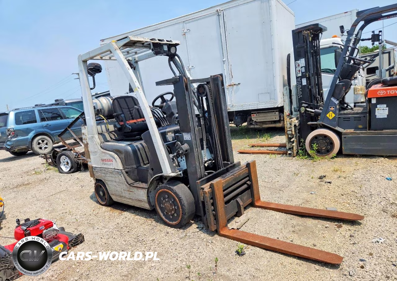 2013 Nissan Forklift