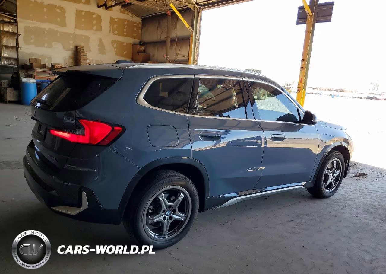 2025 BMW X1 xDrive28I VIN:WBX73EF03S5166788 - 3