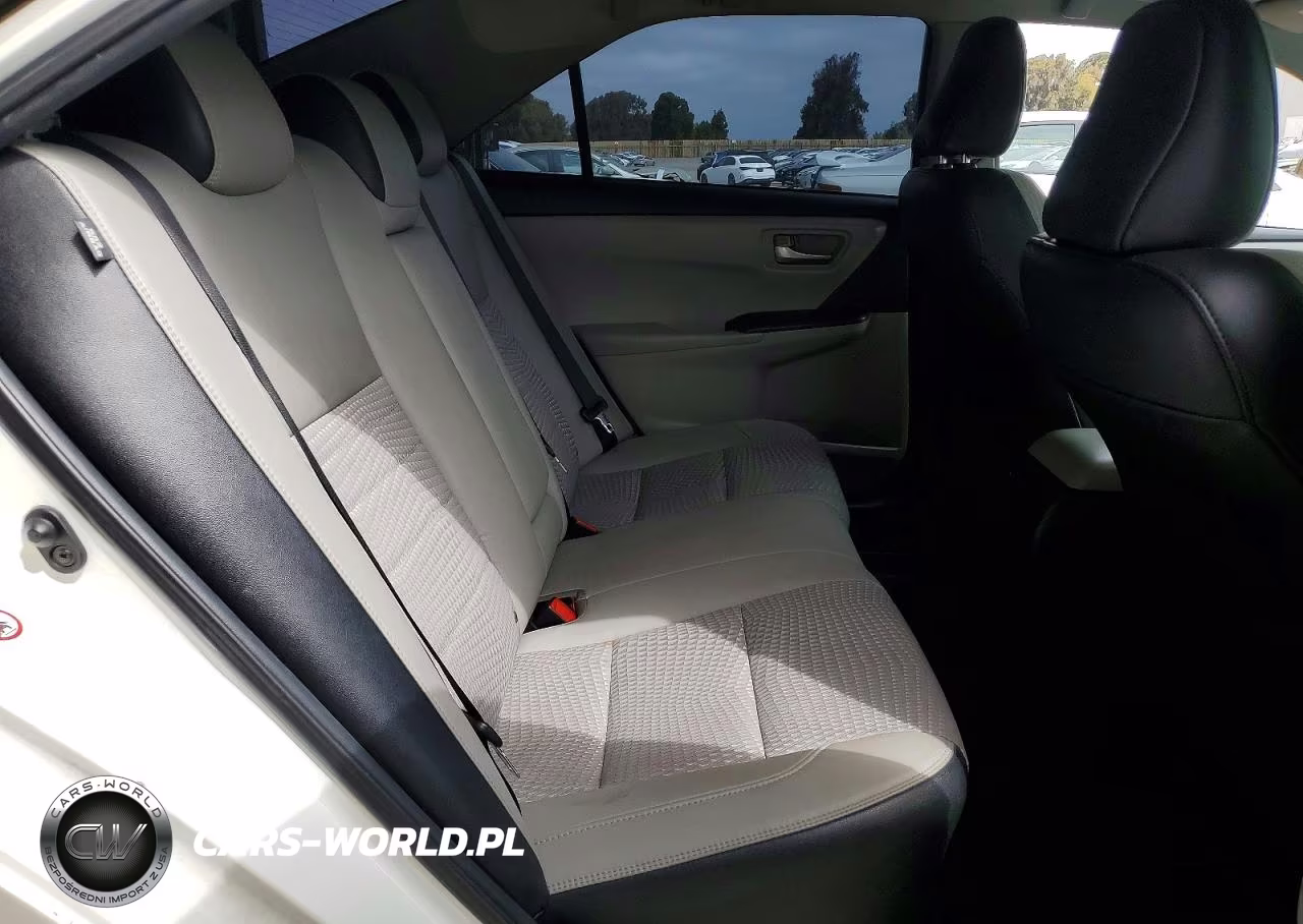 2015 Toyota Camry Se VIN:4T1BF1FK3FU075939 - 10