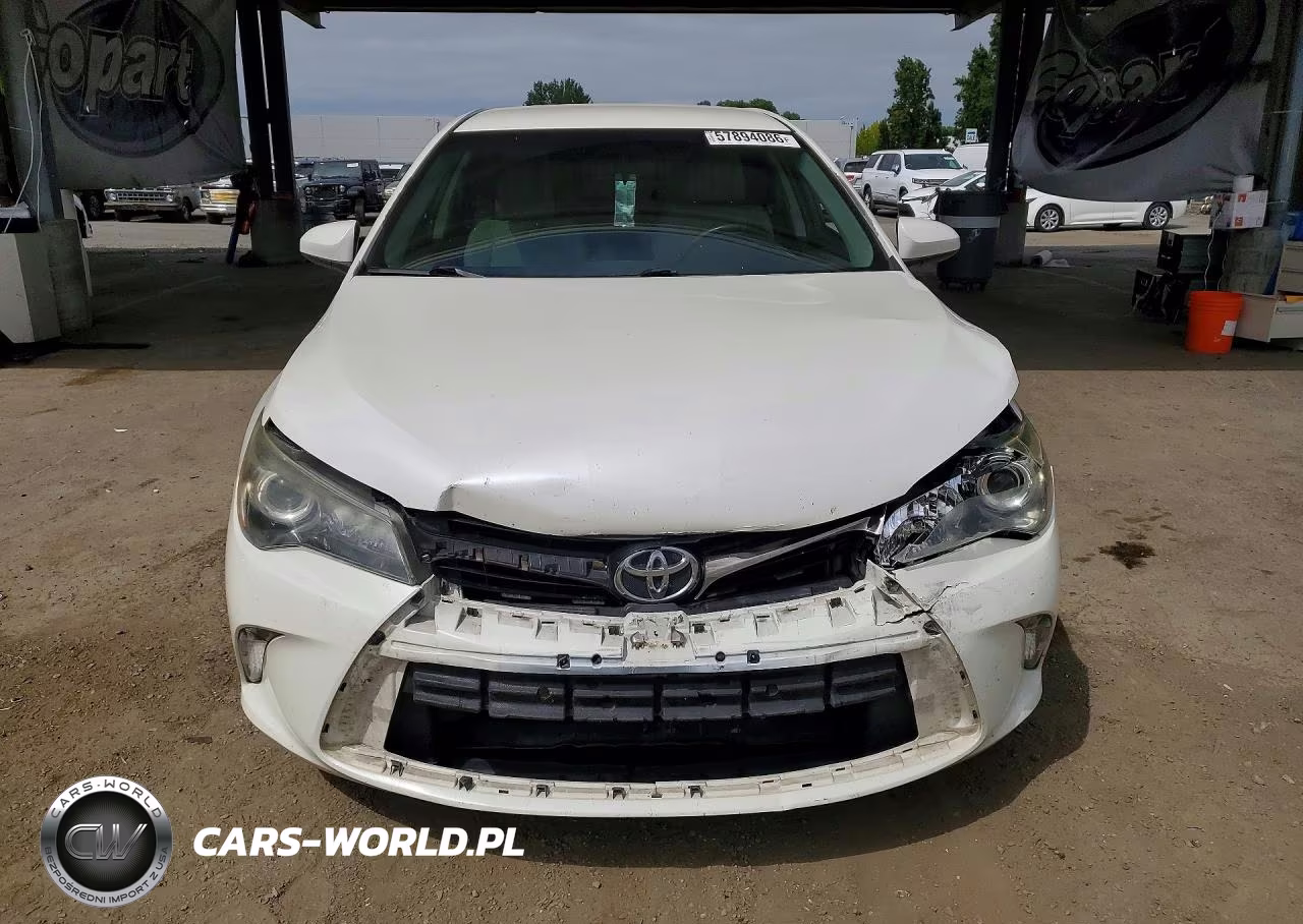 2015 Toyota Camry Se VIN:4T1BF1FK3FU075939 - 5