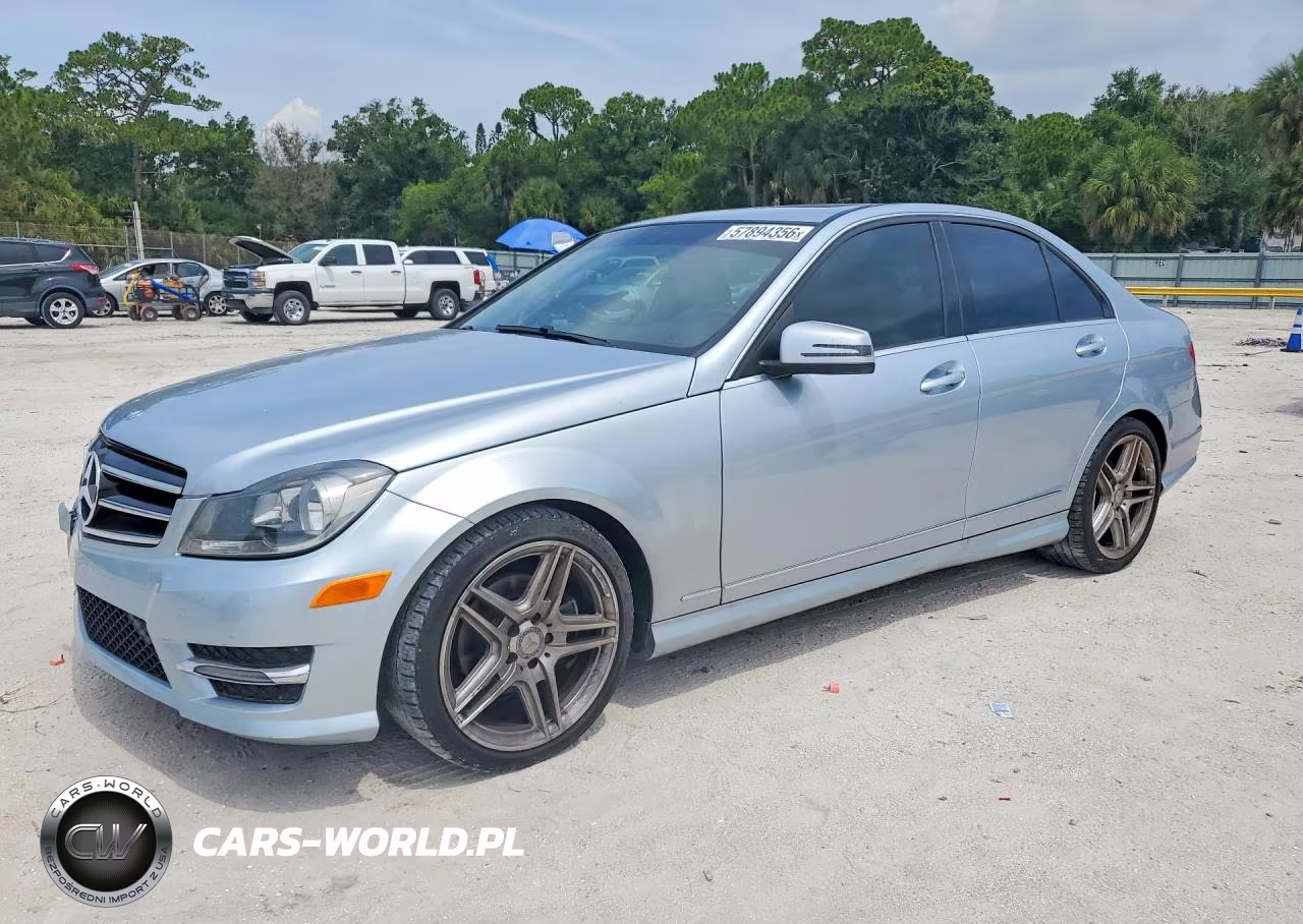 2014 Mercedes-Benz C 250 – zdjęcie 1 z 12