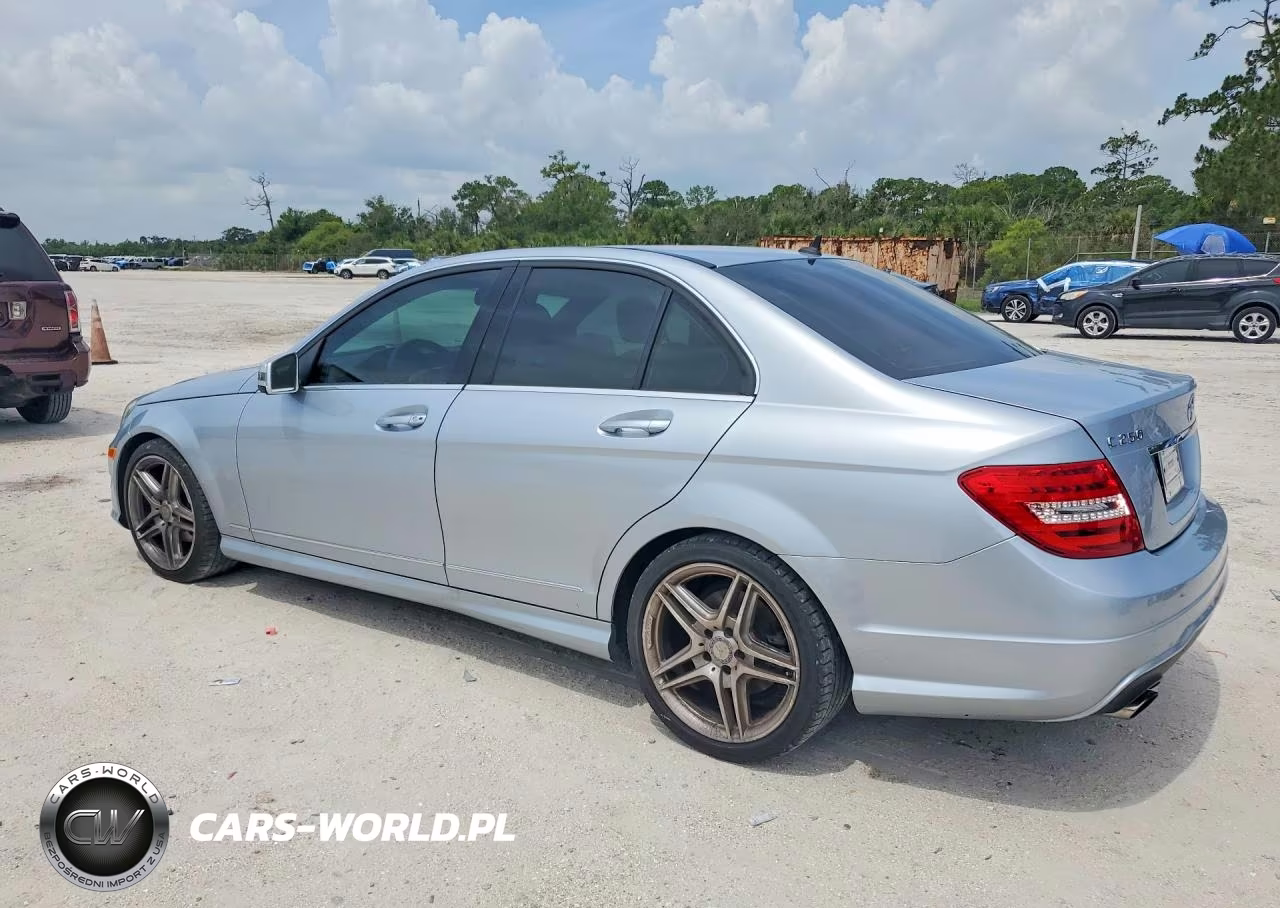 2014 Mercedes-Benz C 250 VIN:WDDGF4HBXEA957897 - 2