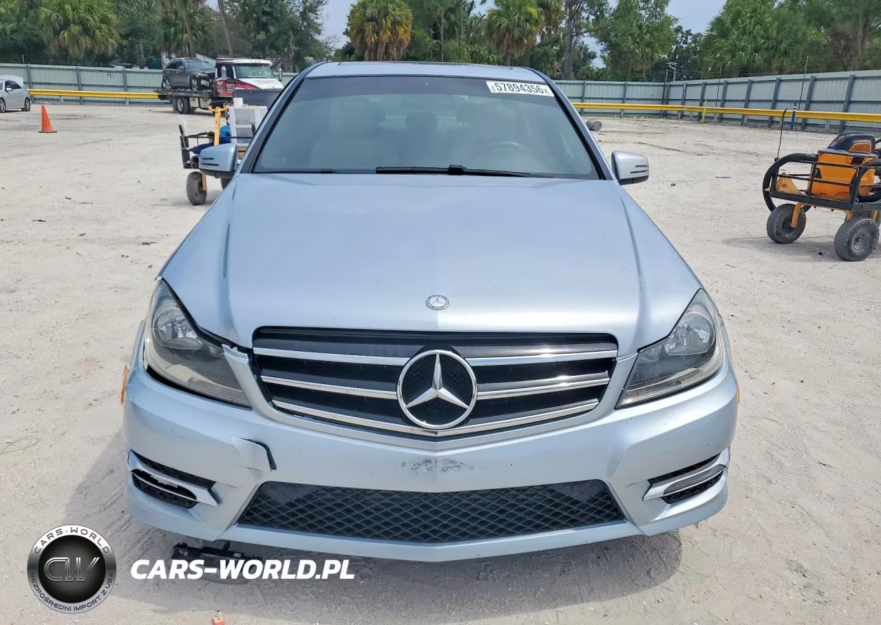2014 Mercedes-Benz C 250 VIN:WDDGF4HBXEA957897 - 5