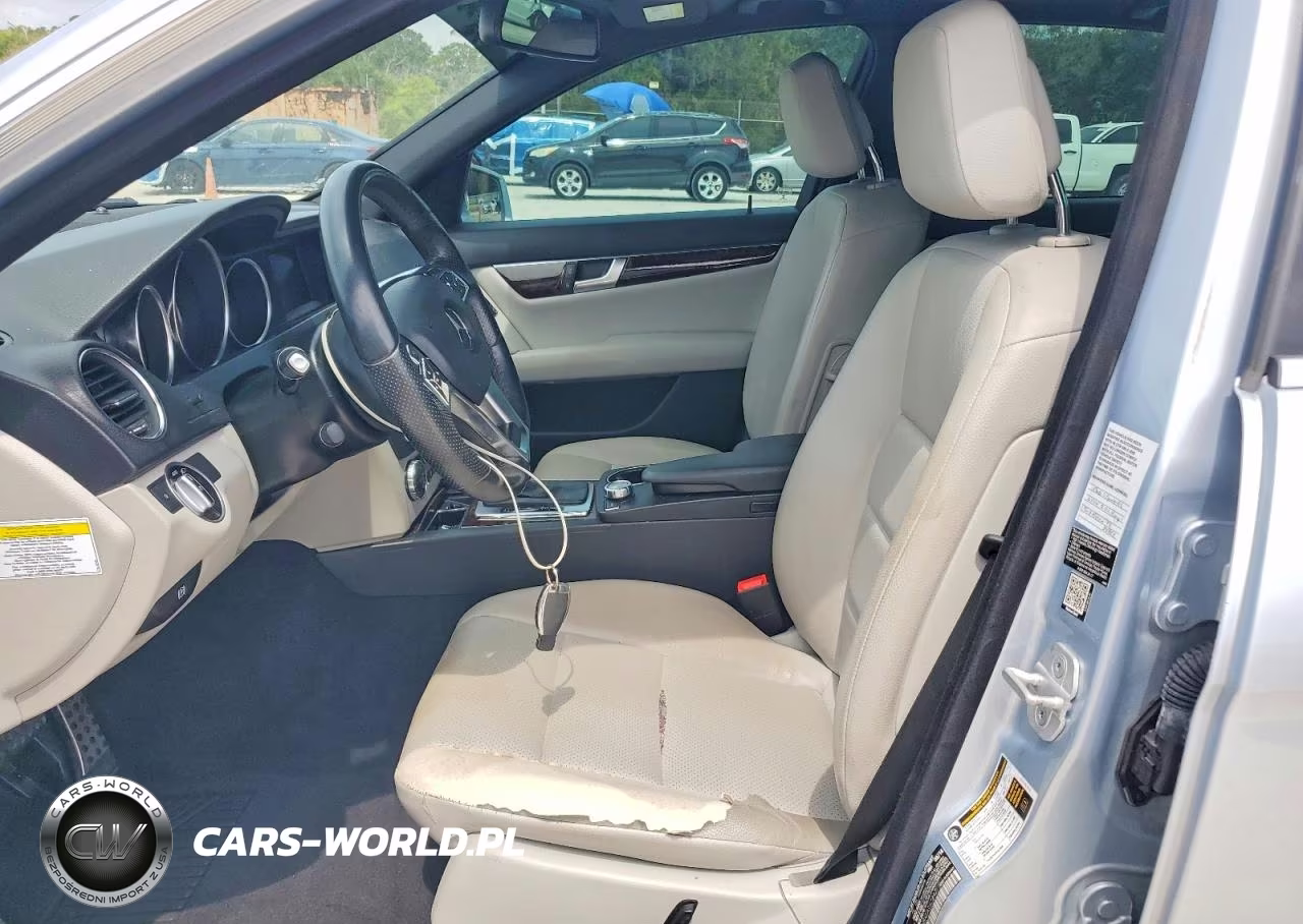 2014 Mercedes-Benz C 250 VIN:WDDGF4HBXEA957897 - 7