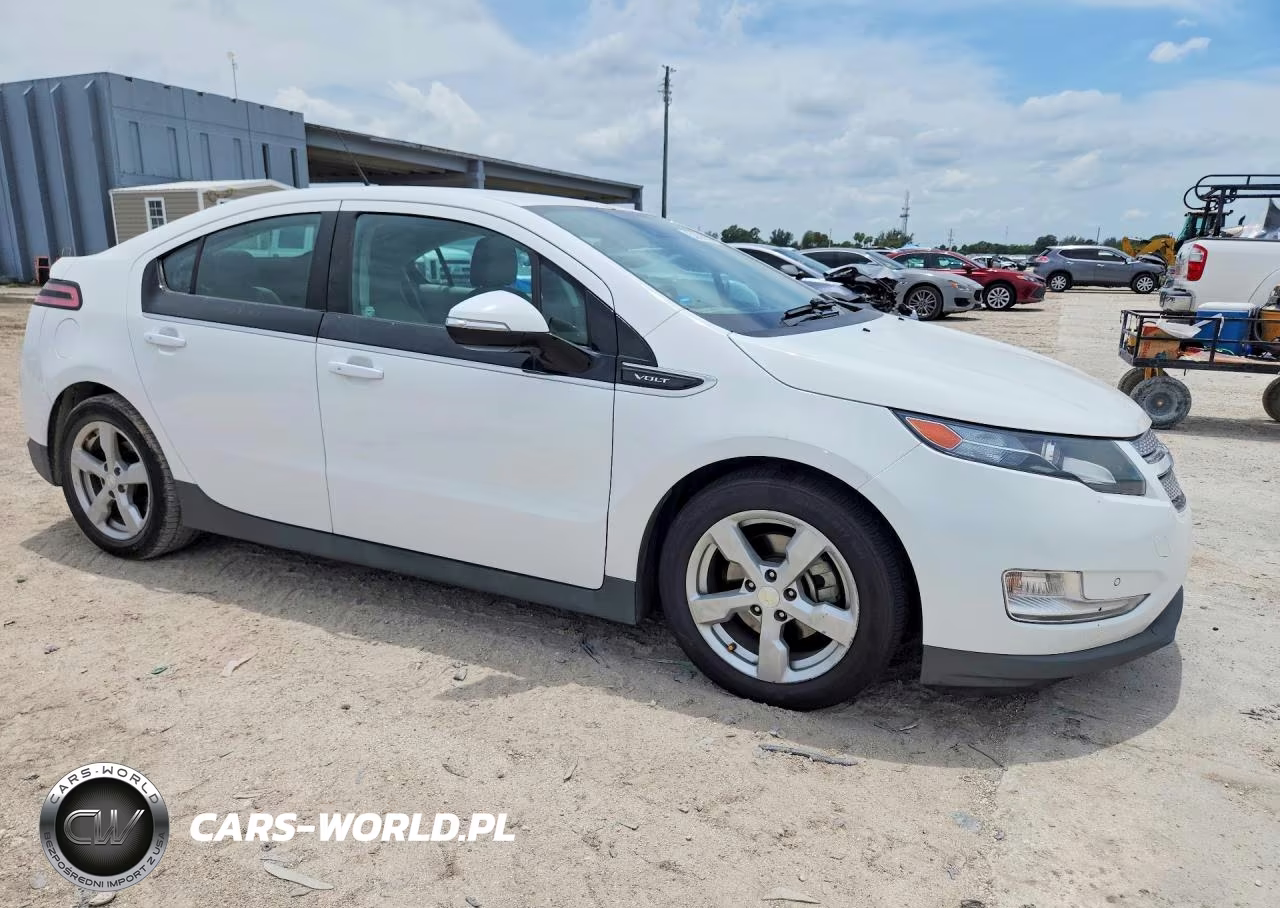 2014 Chevrolet Volt VIN:1G1RD6E45EU165982 - 4