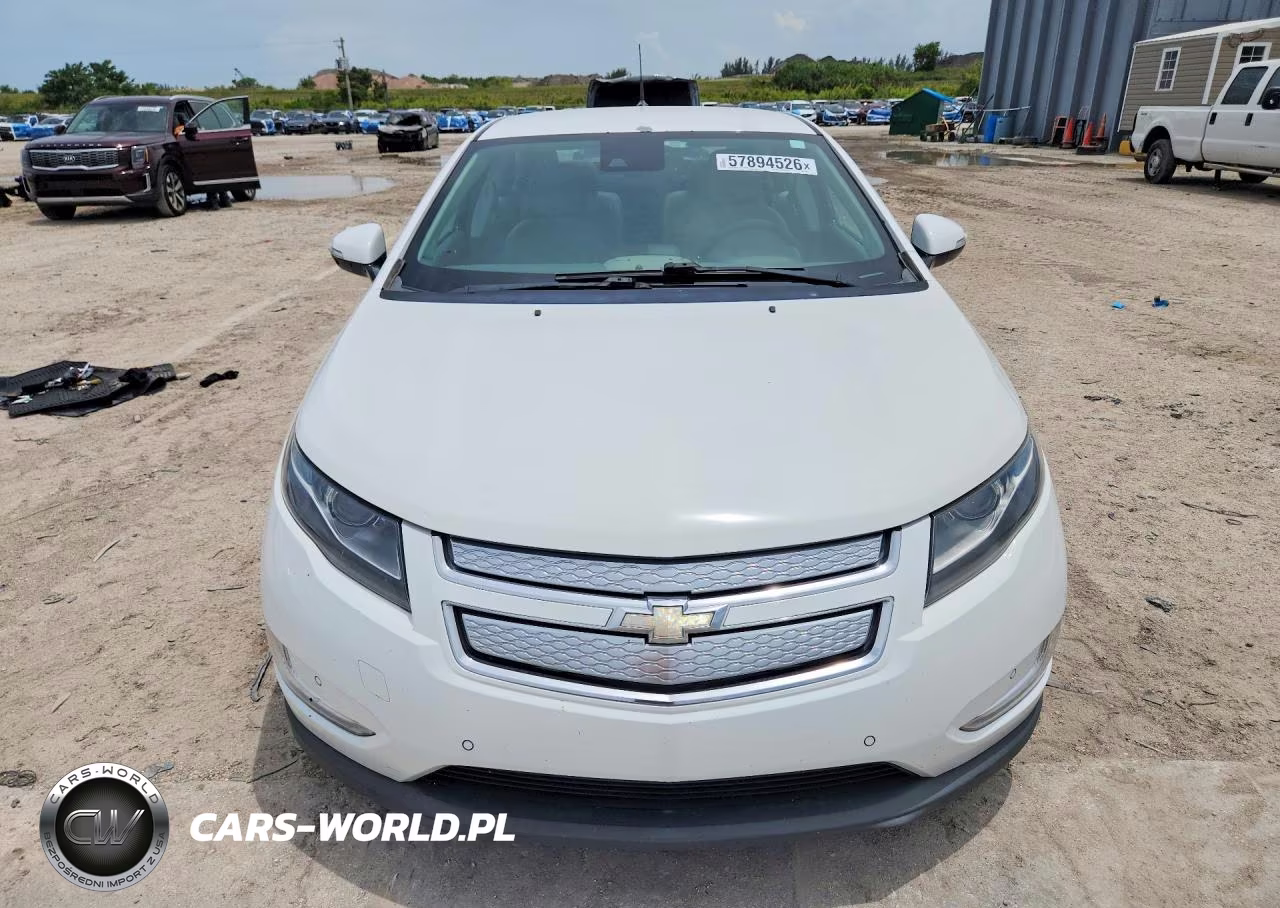 2014 Chevrolet Volt VIN:1G1RD6E45EU165982 - 5