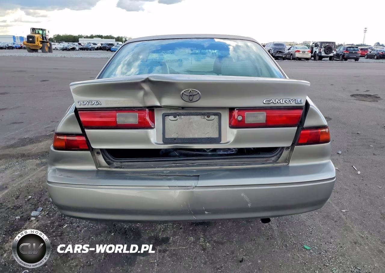 1999 Toyota Camry Le VIN:JT2BG22K2X0296737 - 6