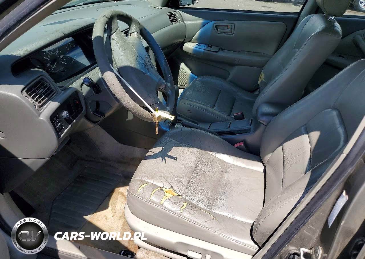 1999 Toyota Camry Le VIN:JT2BG22K2X0296737 - 7