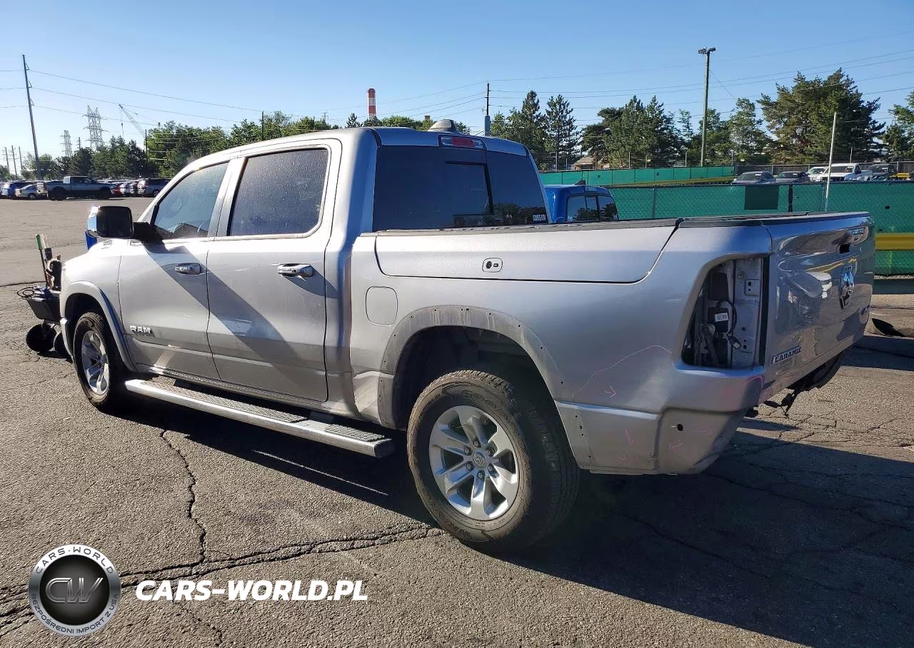 2019 Ram 1500 Laramie VIN:1C6SRFJT0KN846507 - 2