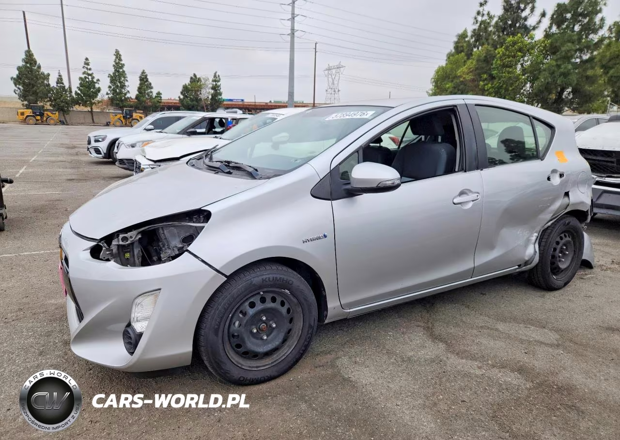 2015 Toyota Prius C Two