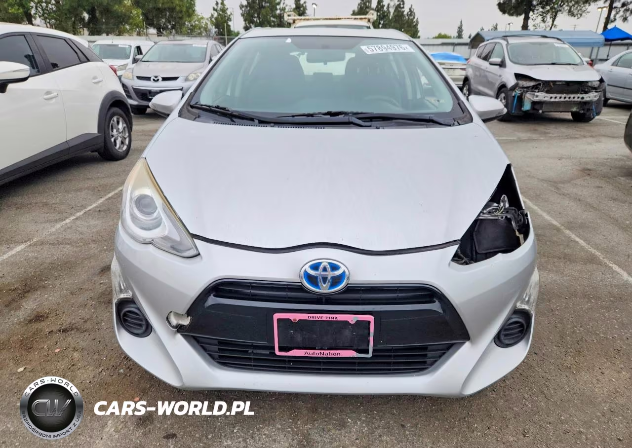 2015 Toyota Prius C Two VIN:JTDKDTB38F1586309 - 5