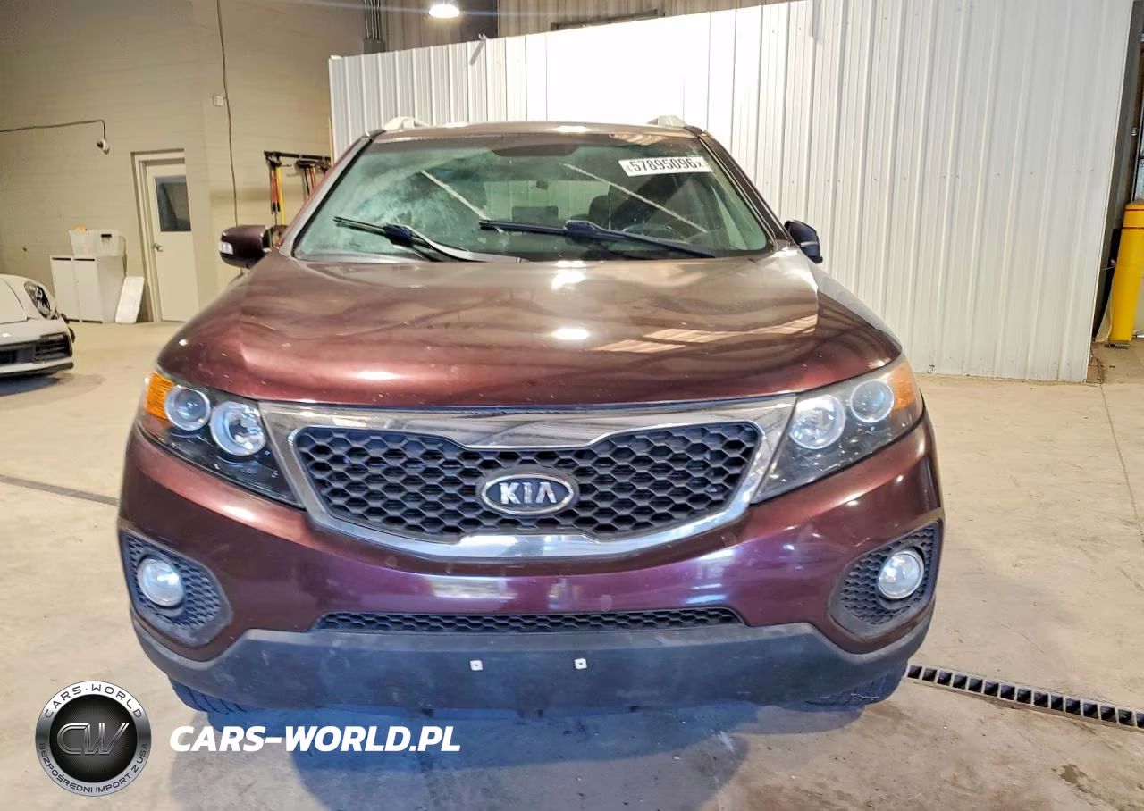 2011 Kia Sorento Lx VIN:5XYKT4A13BG117969 - 5