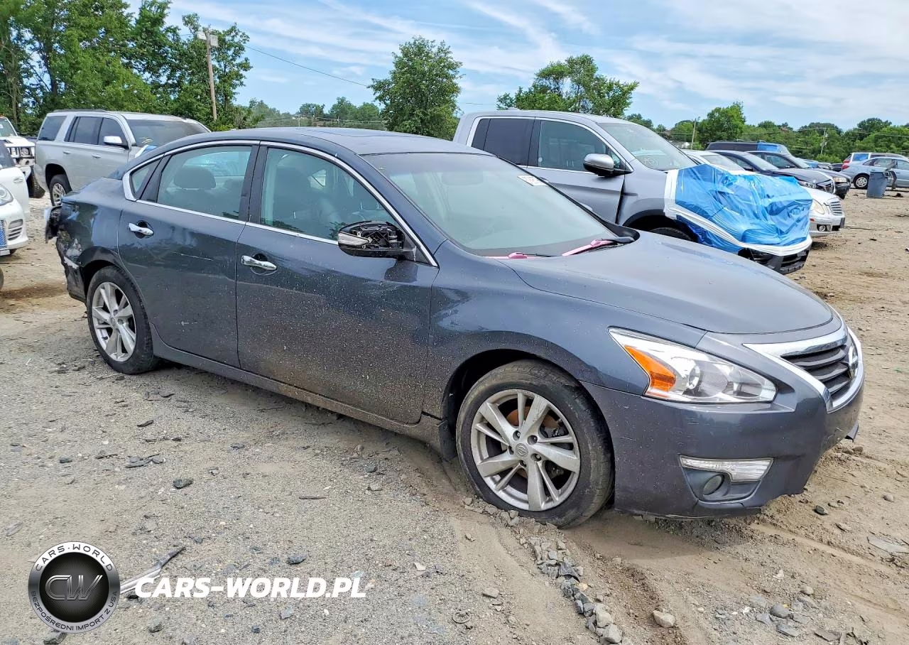 2013 Nissan Altima 2.5 VIN:1N4AL3AP7DN425366 - 4