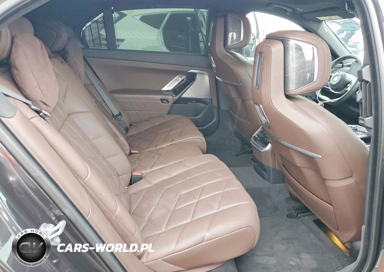2024 BMW I7 Edrive50 VIN:WBY43EJ06RCR73186 - 10