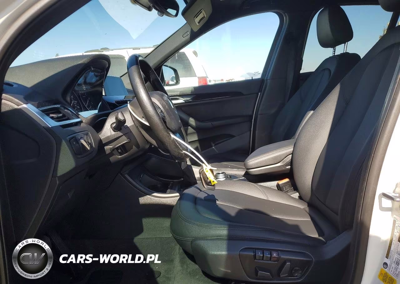 2018 BMW X1 Sdrive28I VIN:WBXHU7C38J5H45062 - 7