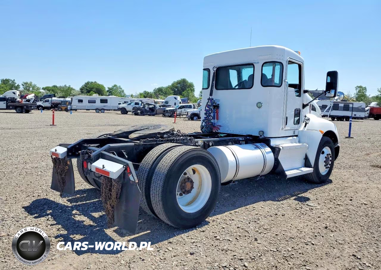 2015 Kenworth T370 Semi Truck VIN:2XKHAJ7X5FM462708 - 4