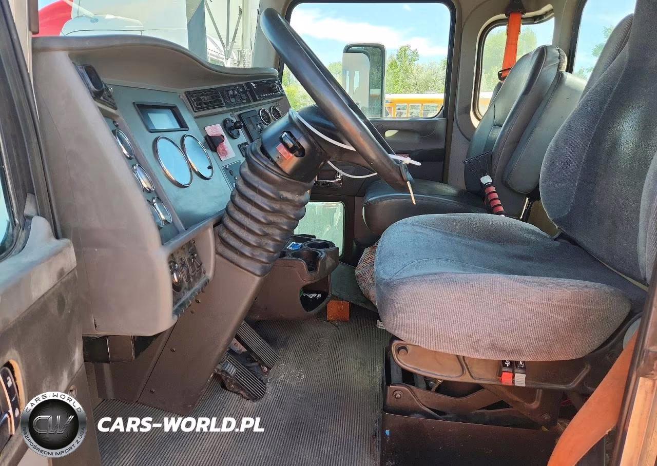 2015 Kenworth T370 Semi Truck VIN:2XKHAJ7X5FM462708 - 5