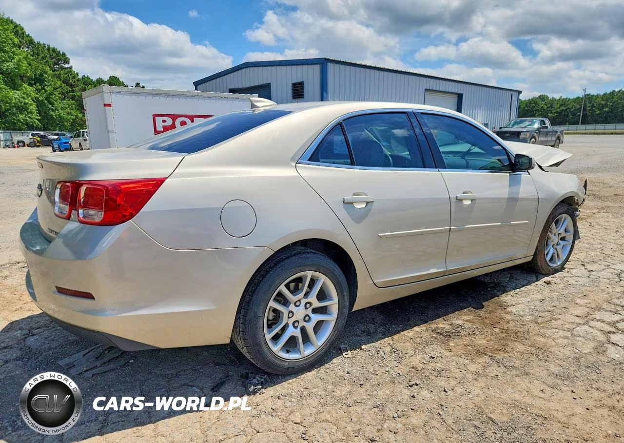 2015 Chevrolet Malibu 1Lt VIN:1G11C5SL5FF102960 - 3