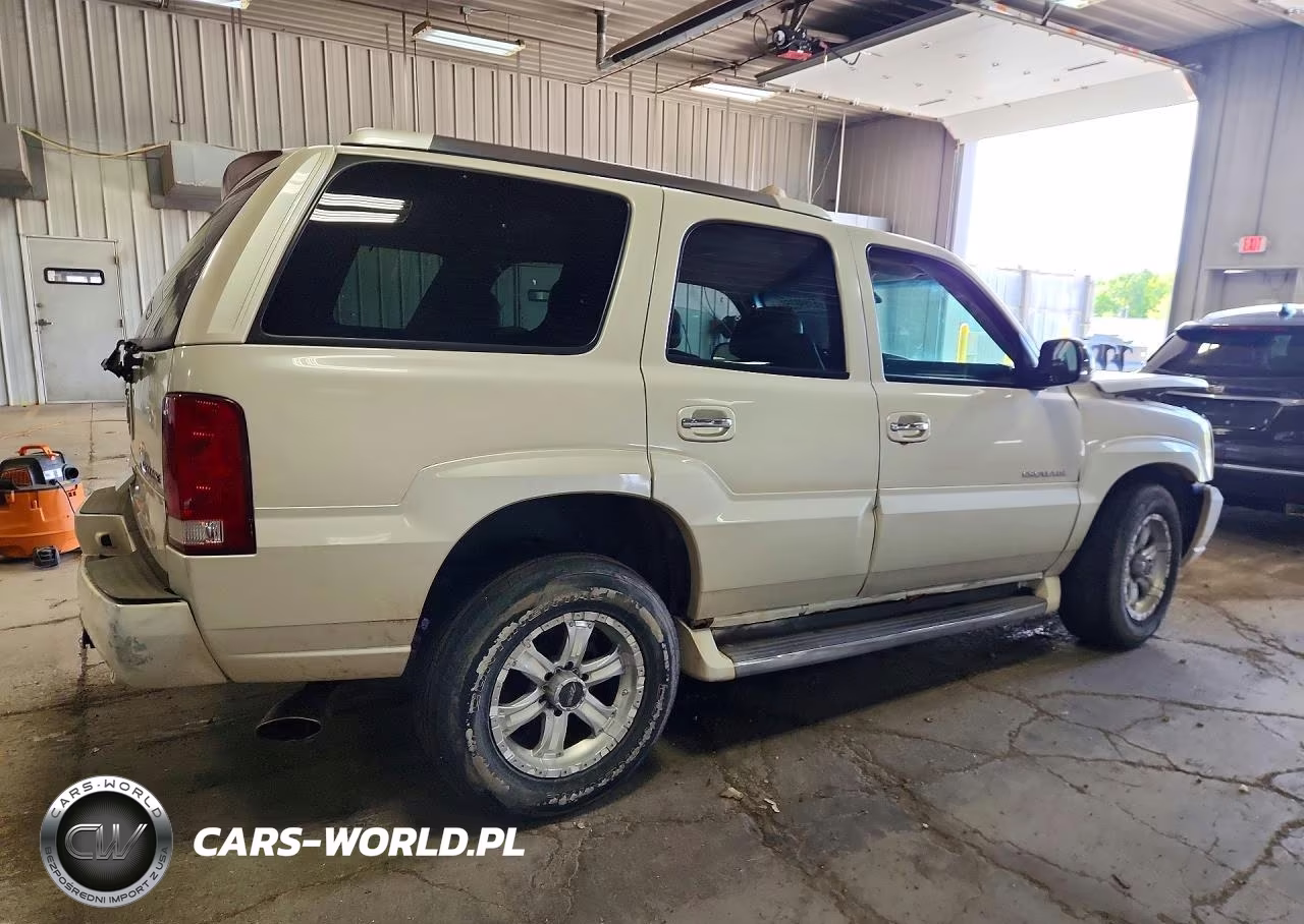 2004 Cadillac Escalade Luxury VIN:1GYEK63N44R106747 - 3