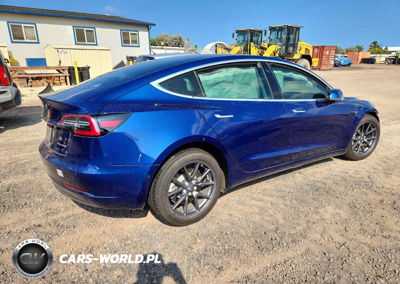 2020 Tesla Model 3 VIN:5YJ3E1EB1LF617153 - 3