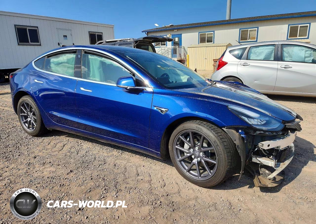 2020 Tesla Model 3 VIN:5YJ3E1EB1LF617153 - 4