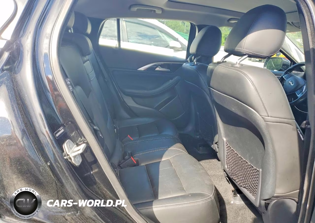 2017 Infiniti Qx30 Premium VIN:SJKCH5CR5HA022592 - 10