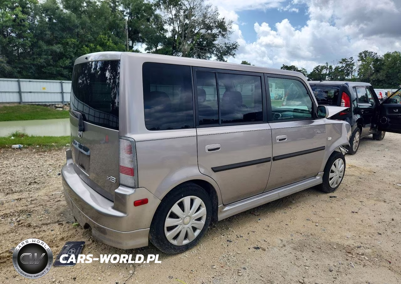 2005 Toyota Scion Xb VIN:JTLKT324X50205192 - 3
