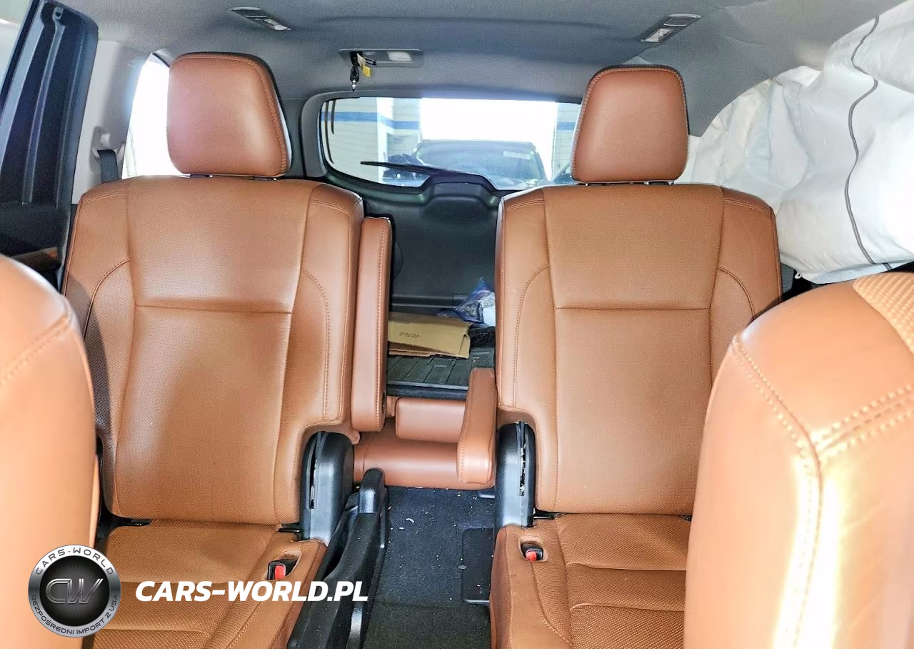 2019 Toyota Highlander Limited Platinum VIN:5TDDZRFH6KS937699 - 10