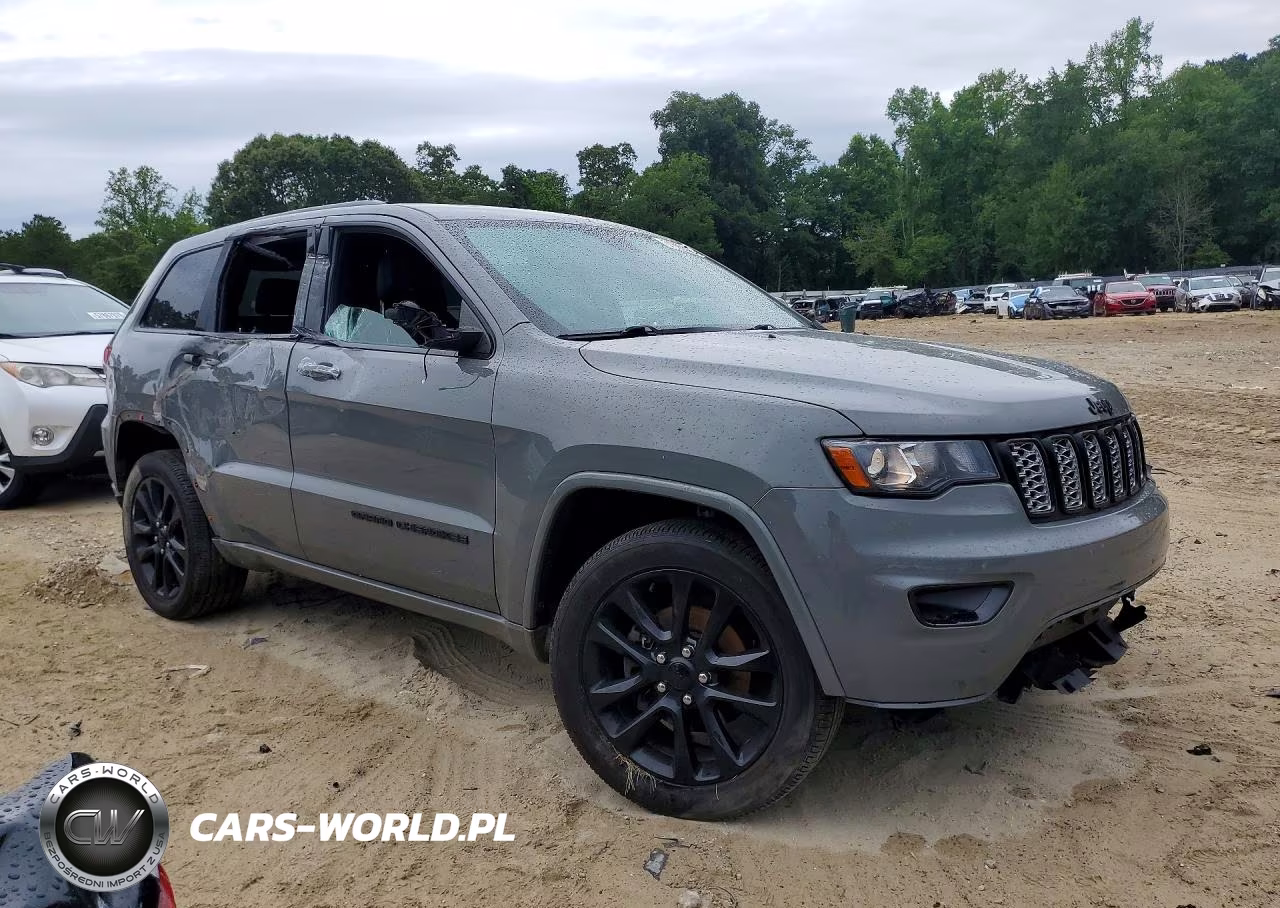 2020 Jeep Grand Cherokee Laredo VIN:1C4RJFAG2LC311760 - 4